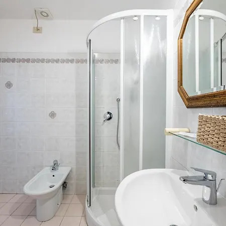 Santa Monaca Suites فلورنس