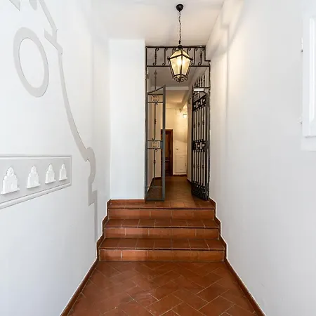 Santa Monaca Suites Guest house Florence